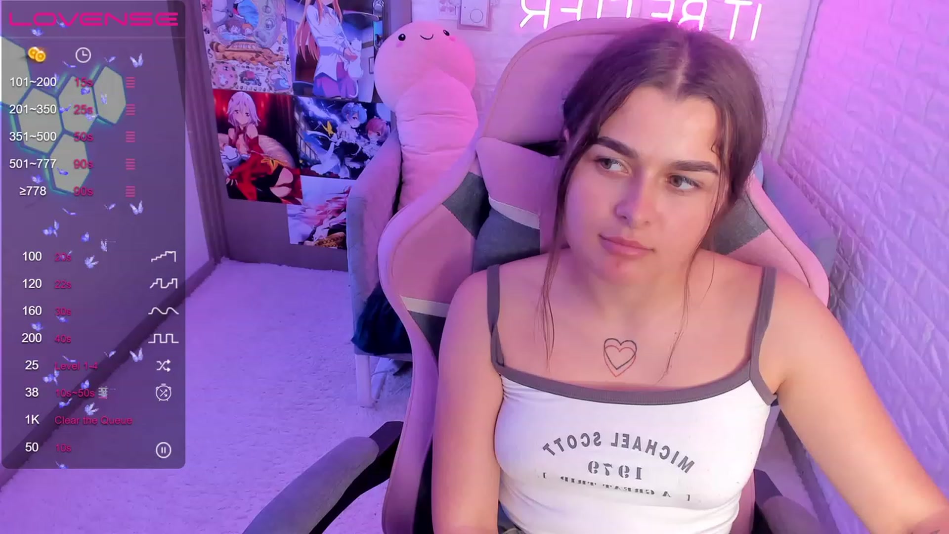 Gallery image thumbnail from CrystalXX's myfreecams stream on, 06/26/2023, 19:06 image 10 of 20