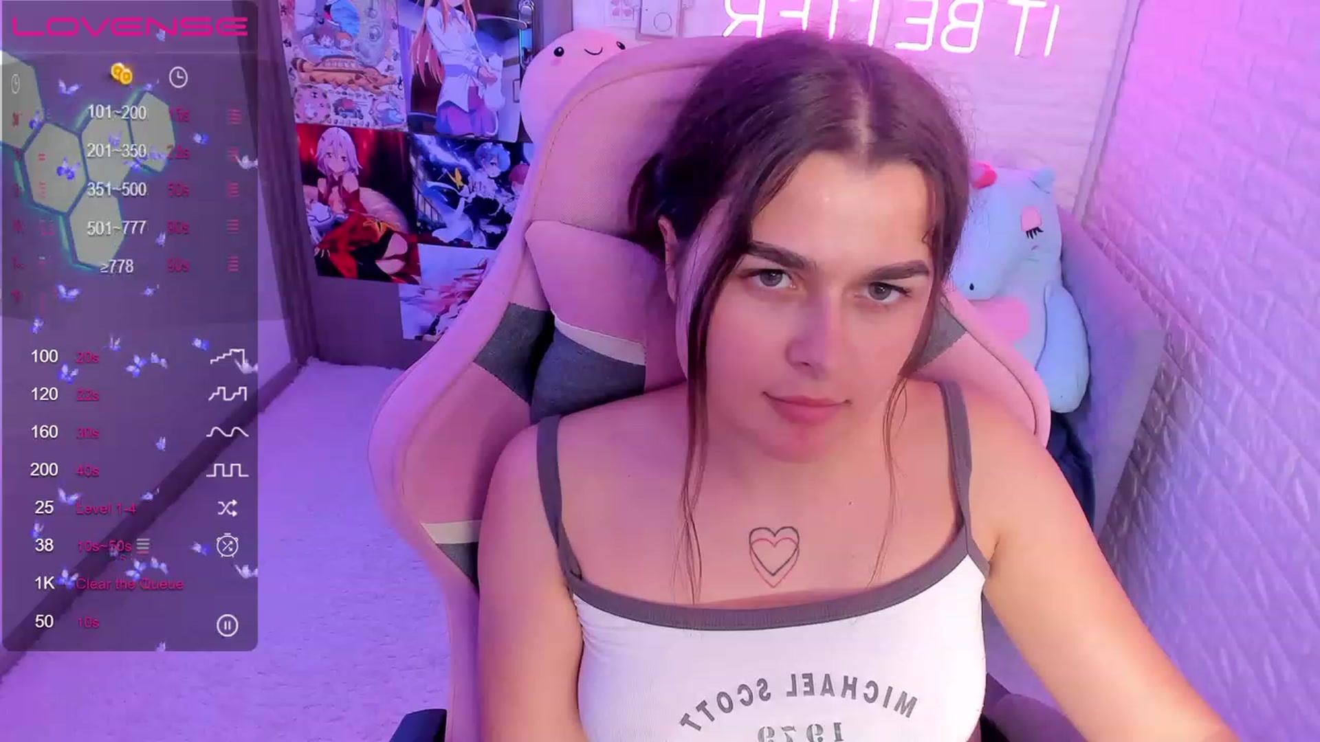 Gallery image thumbnail from CrystalXX's myfreecams stream on, 06/26/2023, 19:06 image 12 of 20