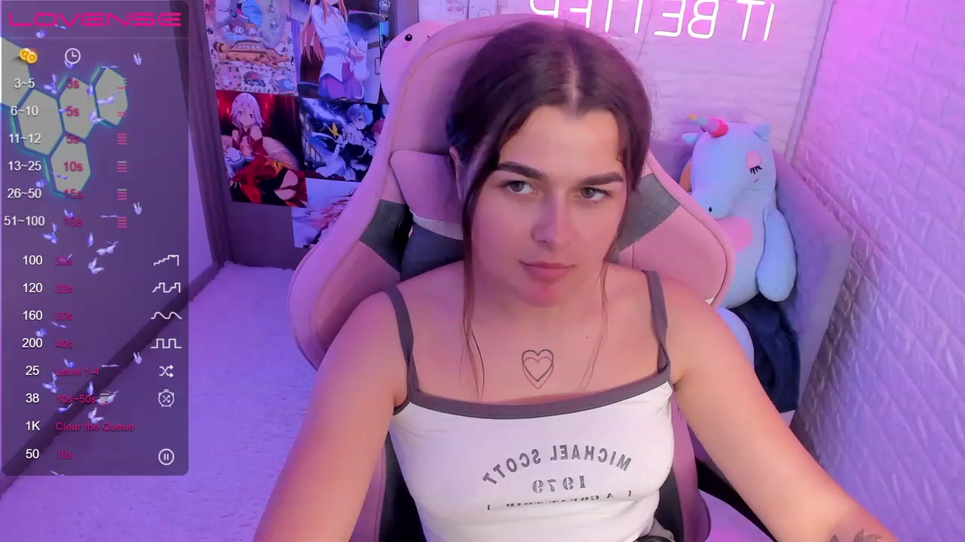 Gallery image thumbnail from CrystalXX's myfreecams stream on, 06/26/2023, 19:06 image 7 of 20