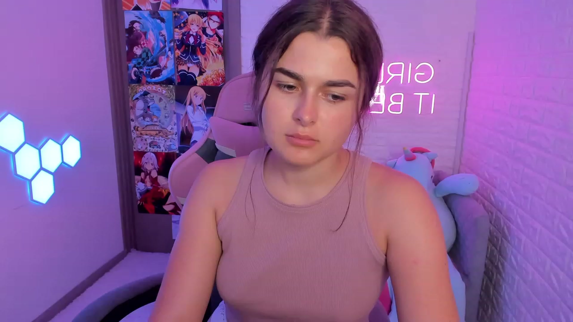 Gallery image thumbnail from CrystalXX's myfreecams stream on, 07/02/2023, 12:10 image 8 of 20