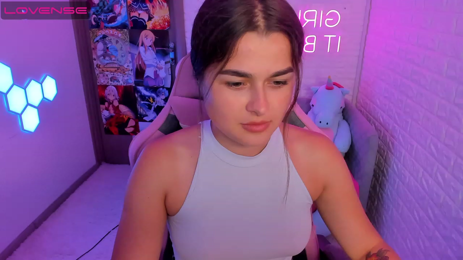 Gallery image thumbnail from CrystalXX's myfreecams stream on, 07/08/2023, 13:58 image 4 of 20