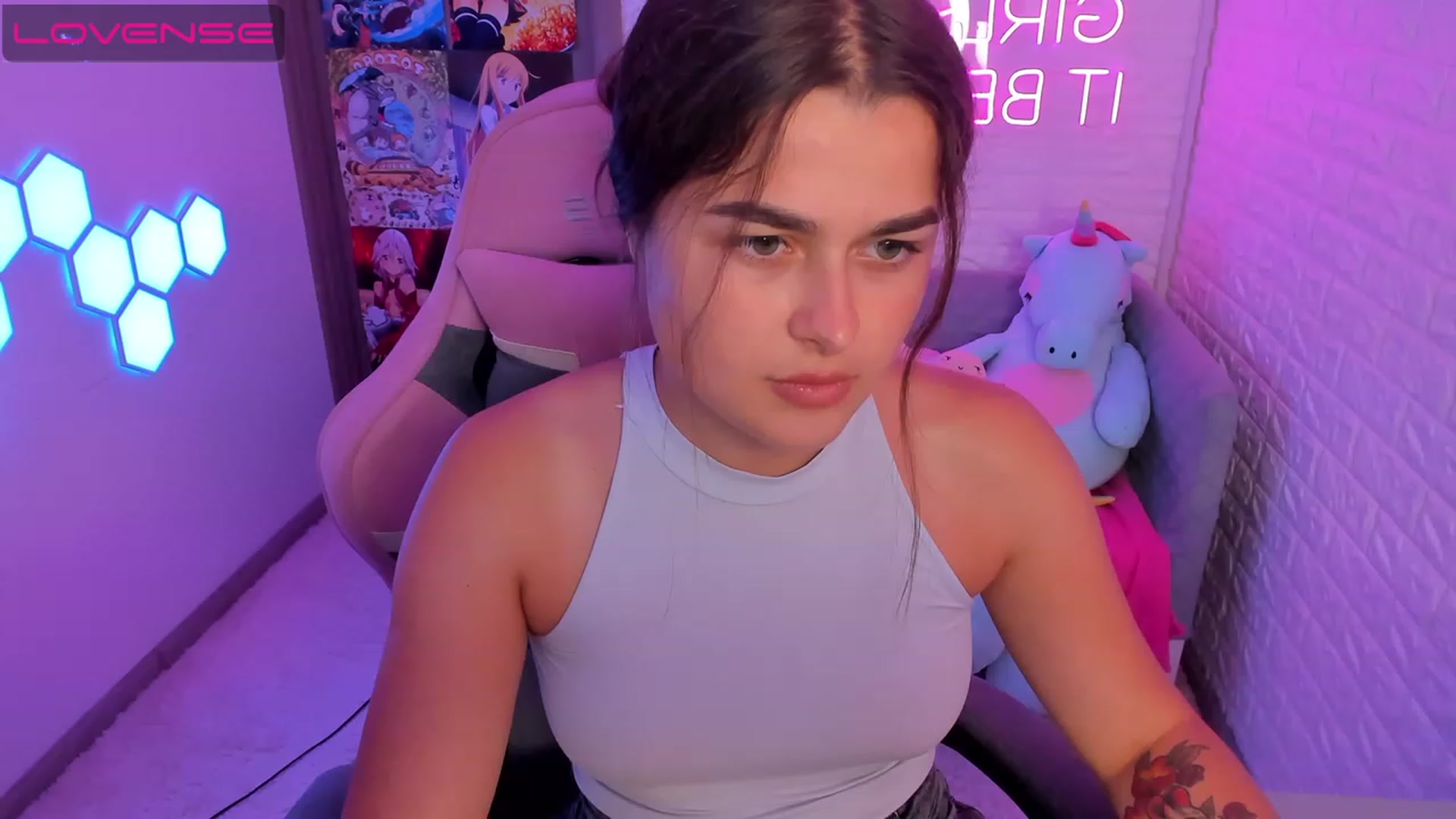 Gallery image thumbnail from CrystalXX's myfreecams stream on, 07/08/2023, 13:58 image 7 of 20