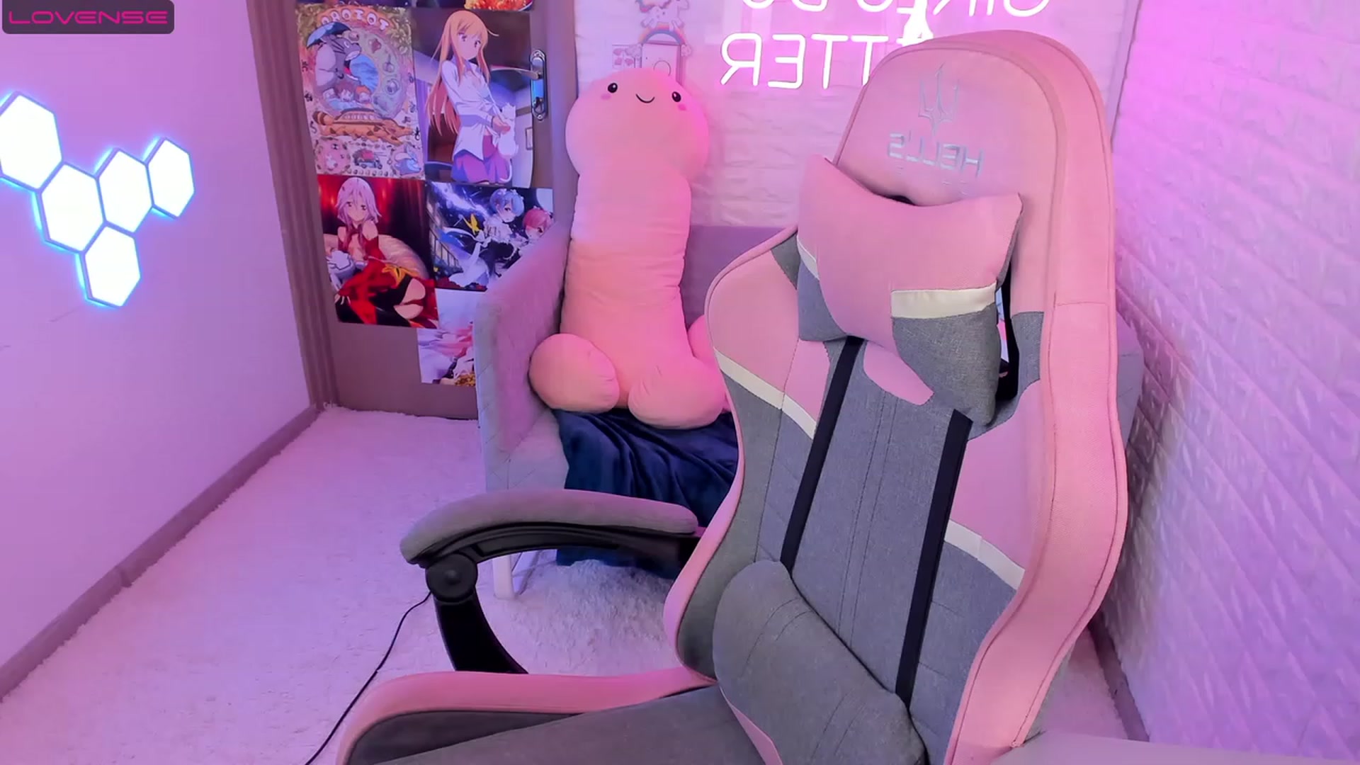 Gallery image thumbnail from CrystalXX's myfreecams stream on, 07/23/2023, 20:45 image 19 of 20