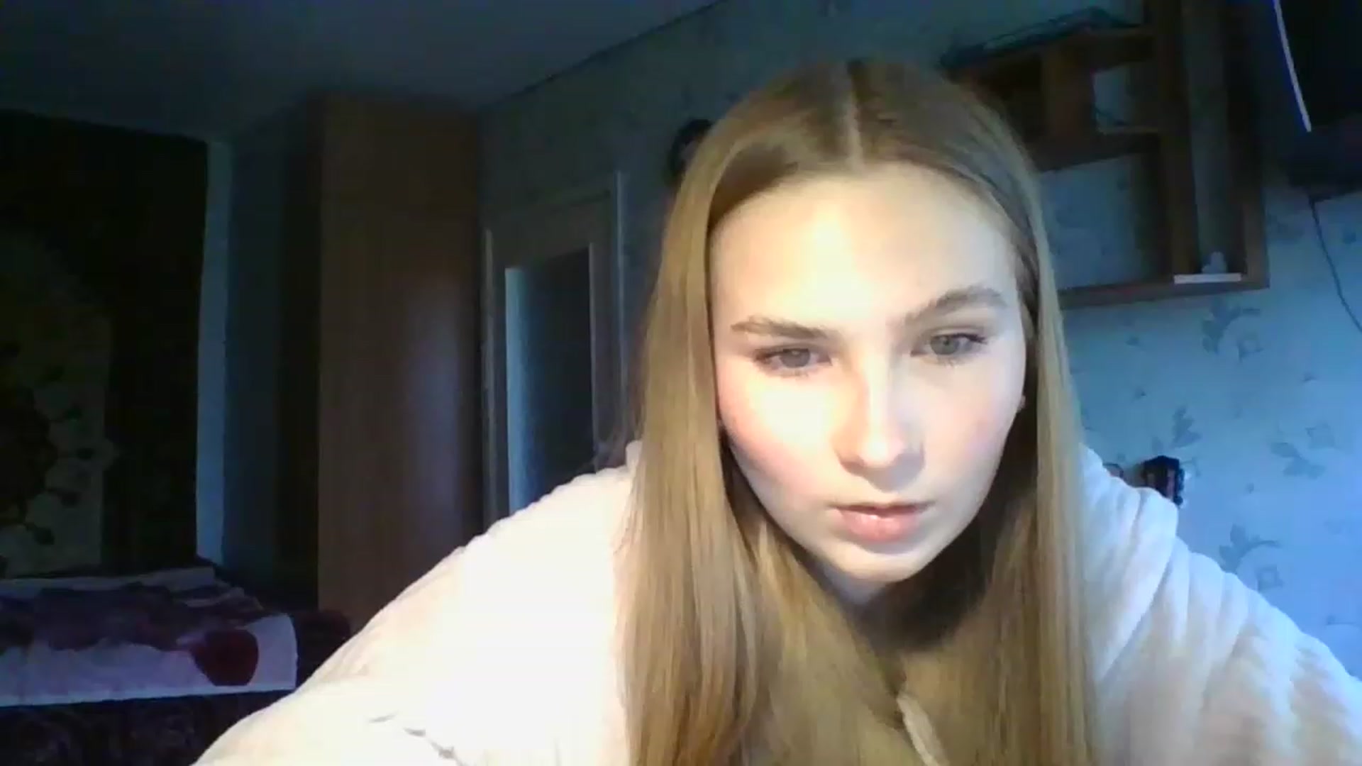 Gallery image thumbnail from Crystal_Crown's myfreecams stream on, 04/13/2023, 09:42 image 17 of 20