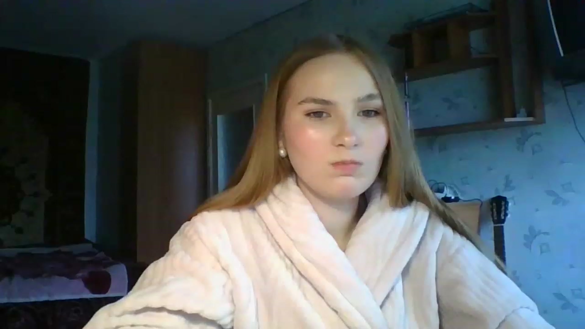 Gallery image thumbnail from Crystal_Crown's myfreecams stream on, 04/13/2023, 09:42 image 4 of 20