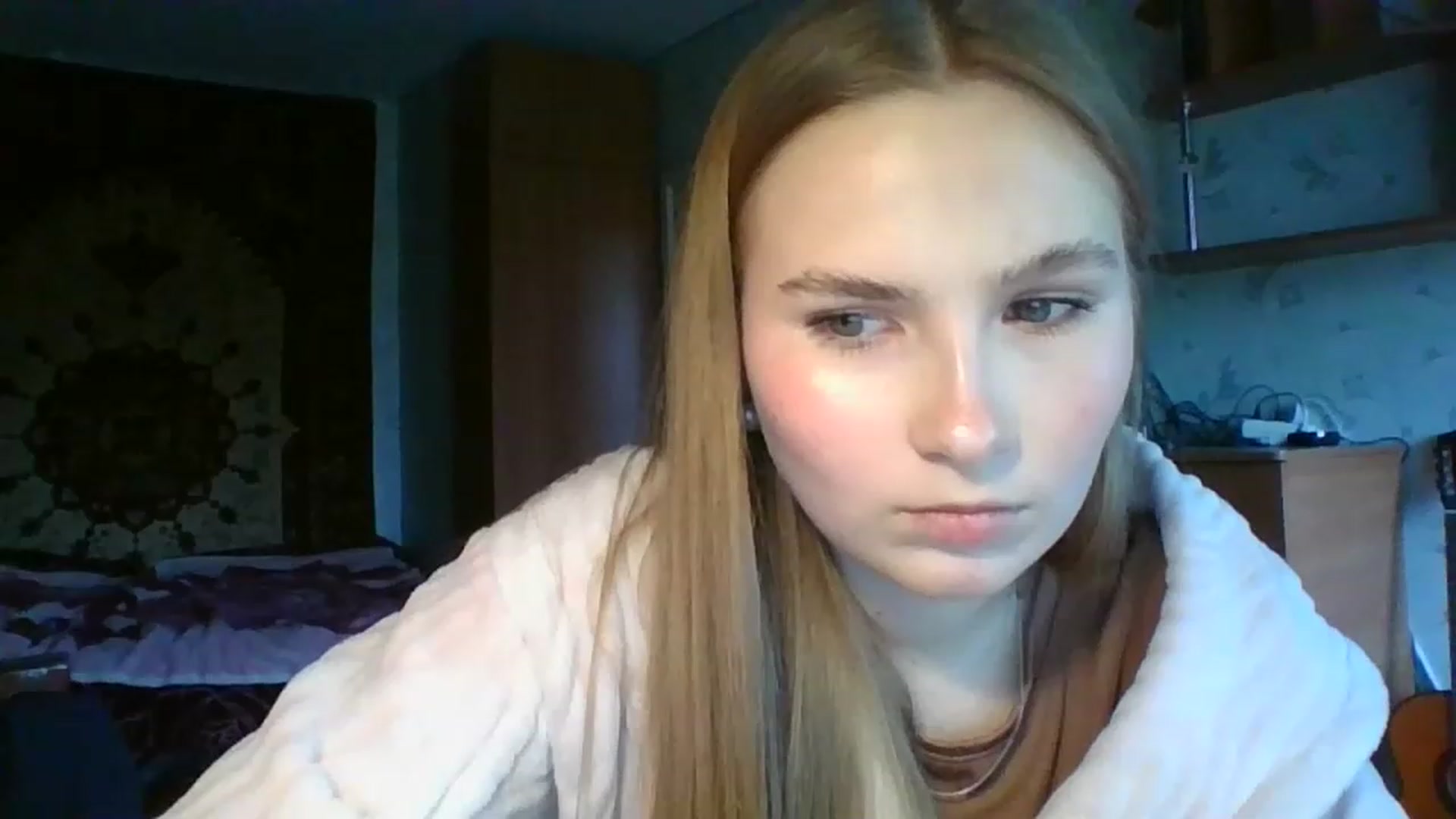 Gallery image thumbnail from Crystal_Crown's myfreecams stream on, 04/13/2023, 12:39 image 10 of 20