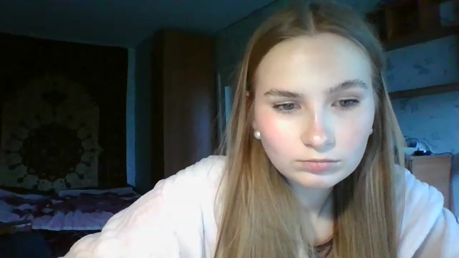 Gallery image thumbnail from Crystal_Crown's myfreecams stream on, 04/13/2023, 12:39 image 17 of 20