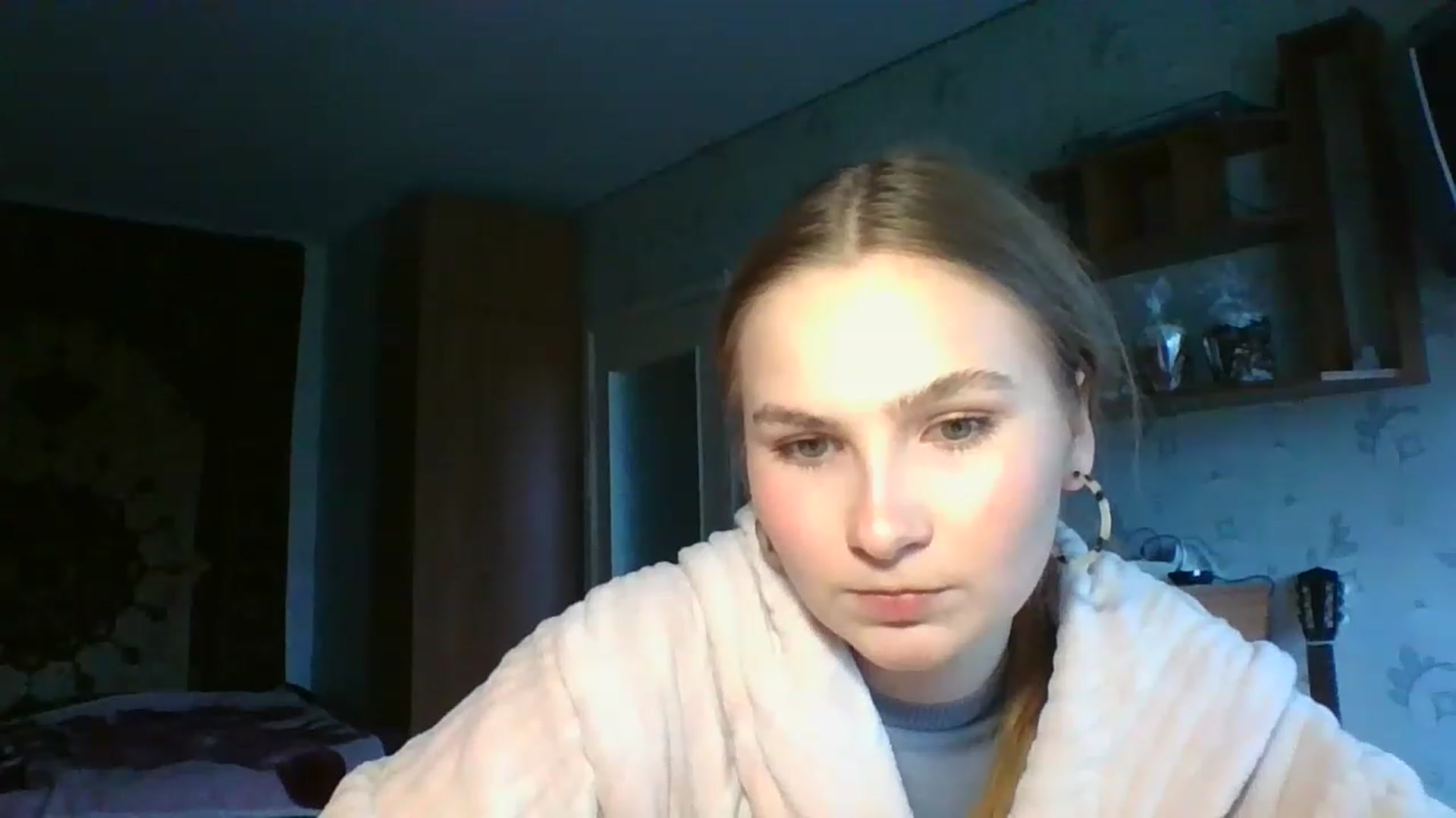 Gallery image thumbnail from Crystal_Crown's myfreecams stream on, 04/14/2023, 12:03 image 5 of 20