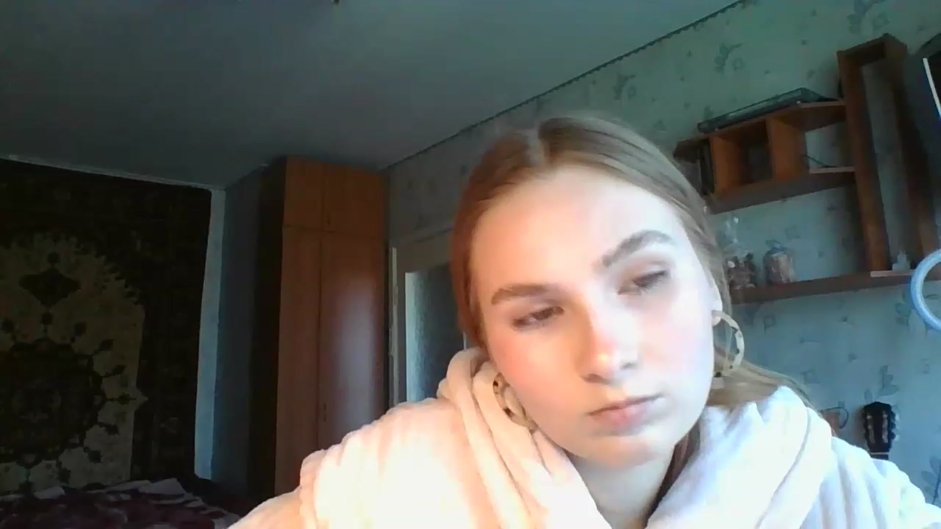 Gallery image thumbnail from Crystal_Crown's myfreecams stream on, 04/17/2023, 09:51 image 16 of 20