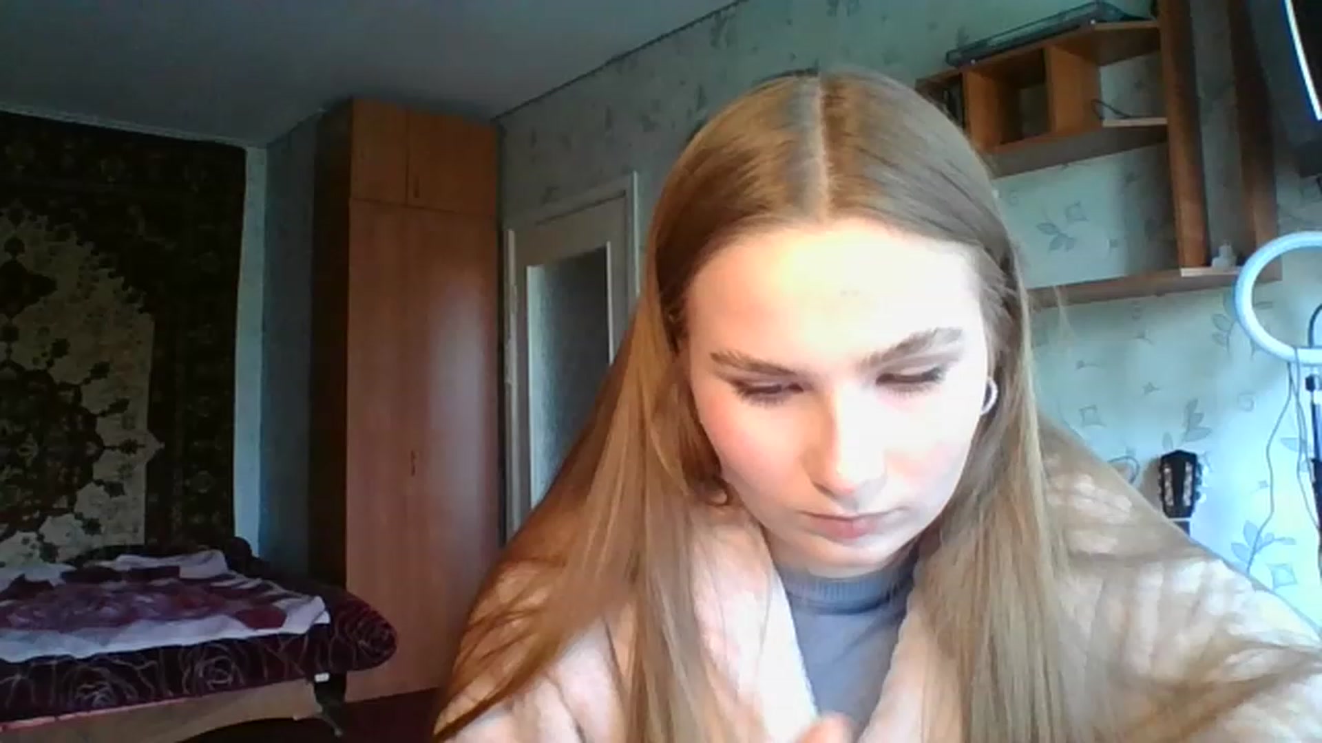 Gallery image thumbnail from Crystal_Crown's myfreecams stream on, 04/18/2023, 09:34 image 1 of 20