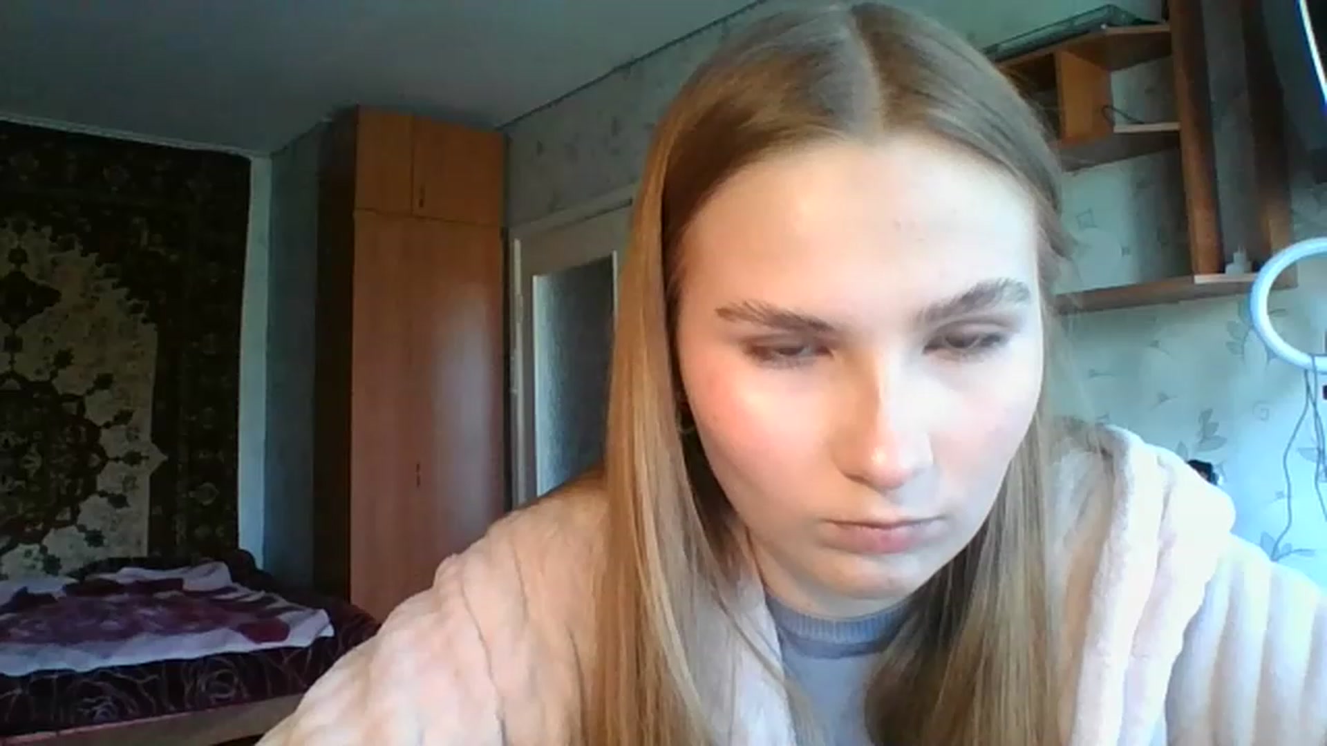 Gallery image thumbnail from Crystal_Crown's myfreecams stream on, 04/18/2023, 10:32 image 15 of 20