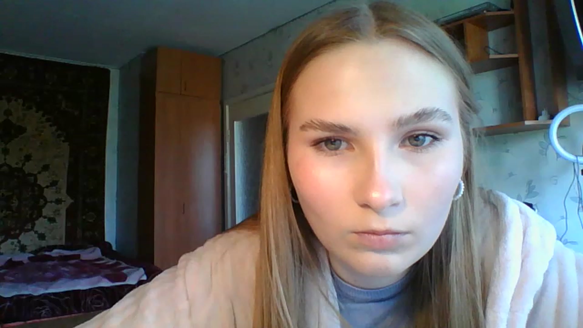 Gallery image thumbnail from Crystal_Crown's myfreecams stream on, 04/18/2023, 10:32 image 20 of 20