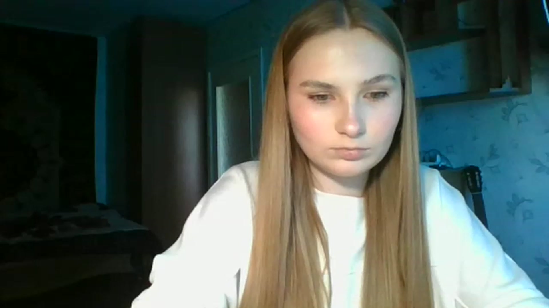 Gallery image thumbnail from Crystal_Crown's myfreecams stream on, 05/01/2023, 12:51 image 18 of 20