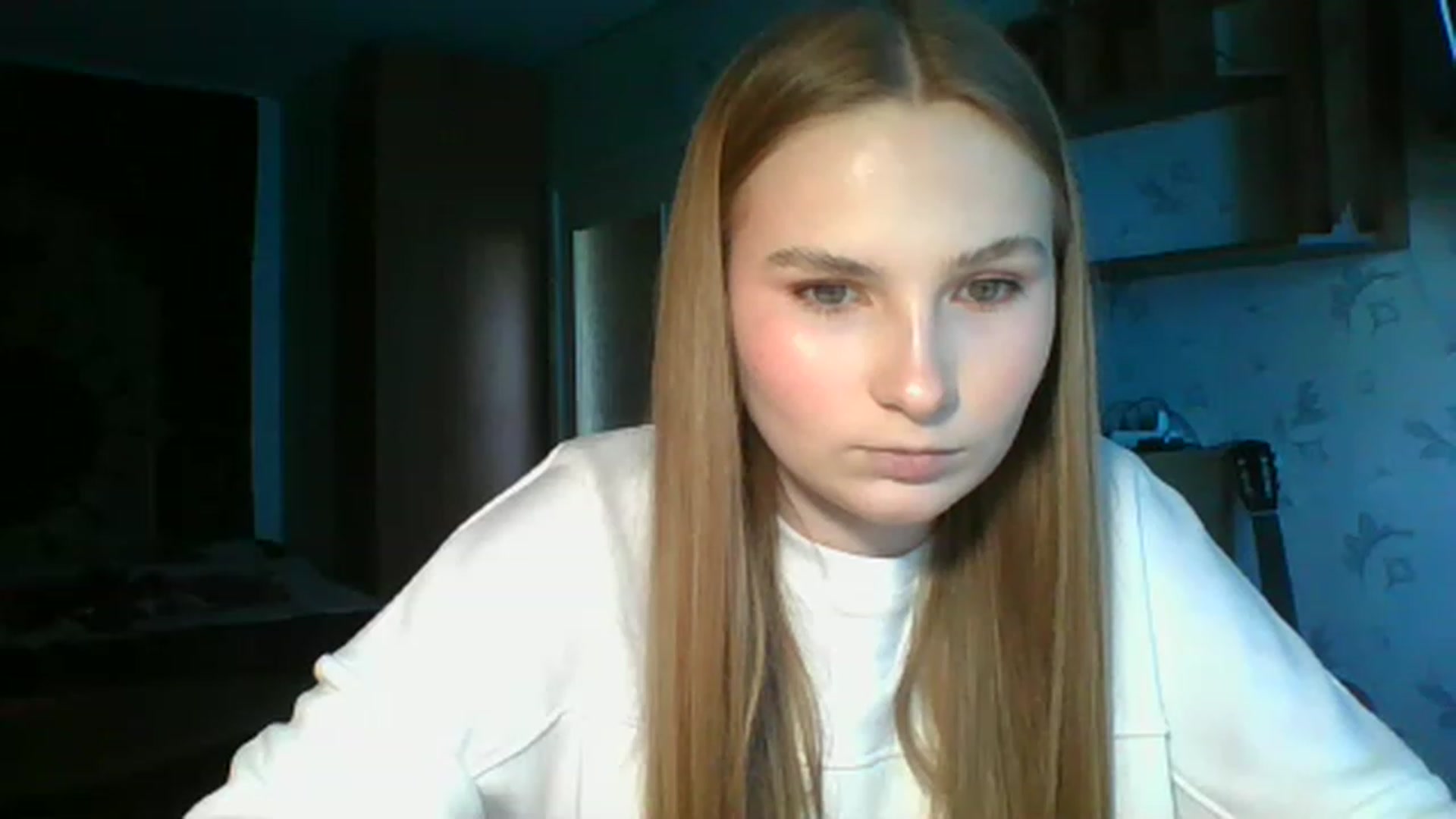 Gallery image thumbnail from Crystal_Crown's myfreecams stream on, 05/01/2023, 12:51 image 19 of 20