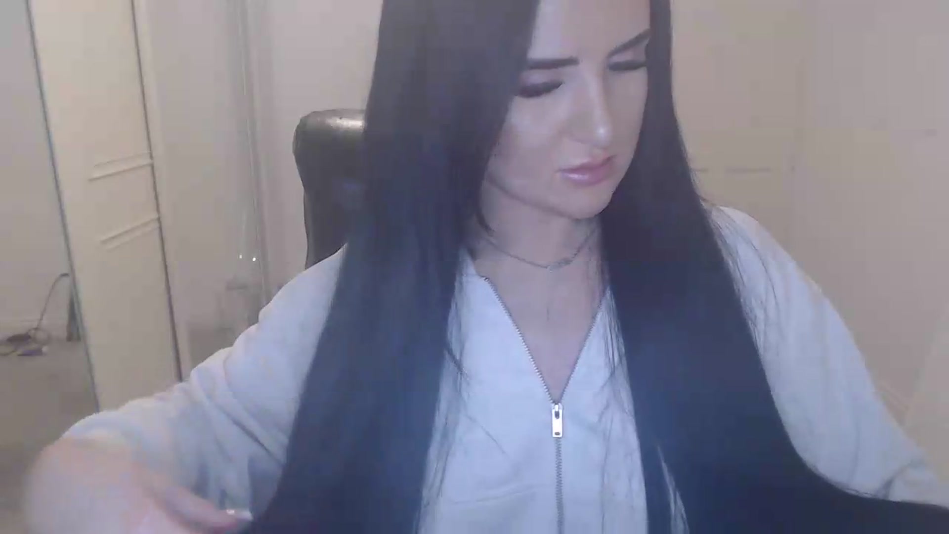 Gallery image thumbnail from Crystal_MFC's myfreecams stream on, 05/18/2026, 21:28 image 14 of 20