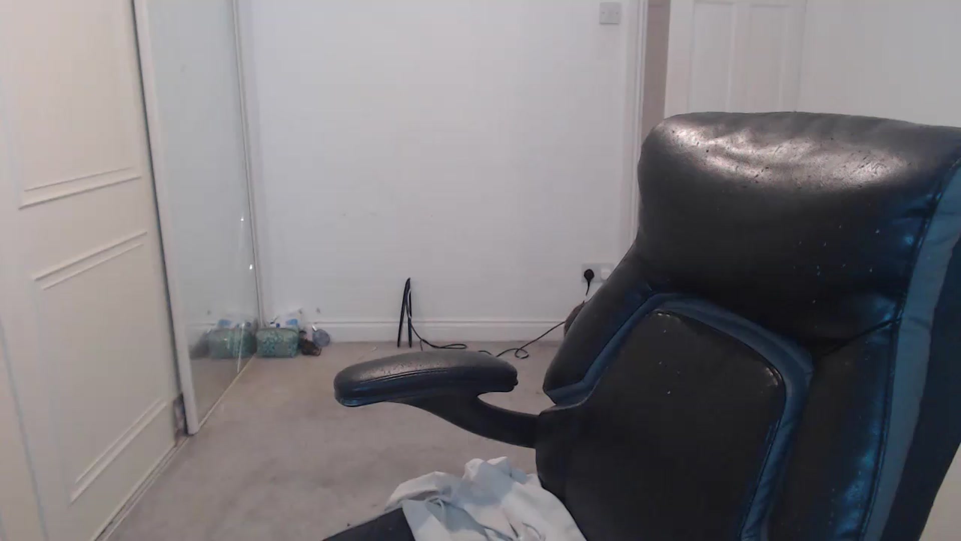 Gallery image thumbnail from Crystal_MFC's myfreecams stream on, 06/02/2026, 13:20 image 12 of 20