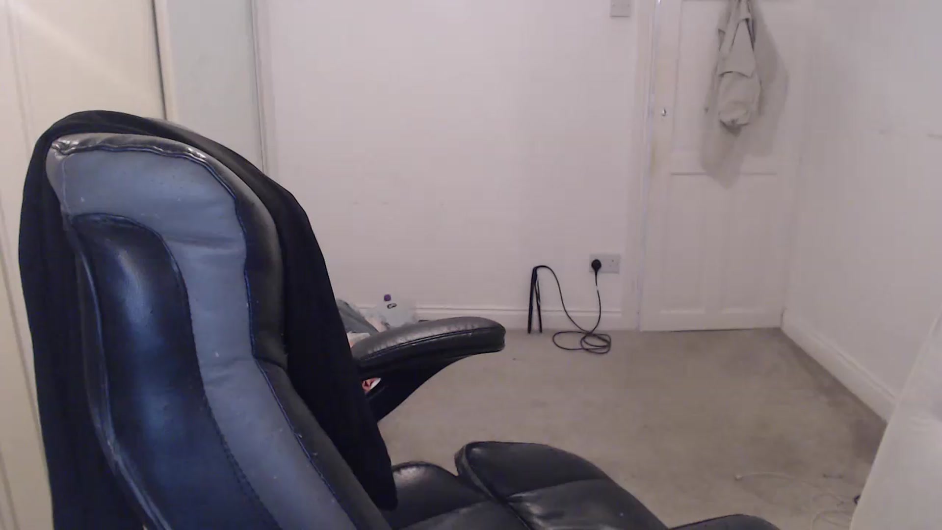 Gallery image thumbnail from Crystal_MFC's myfreecams stream on, 06/24/2026, 20:24 image 19 of 20