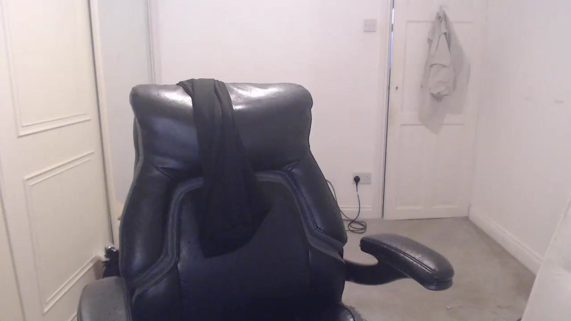 Gallery image thumbnail from Crystal_MFC's myfreecams stream on, 06/24/2026, 21:15 image 20 of 20