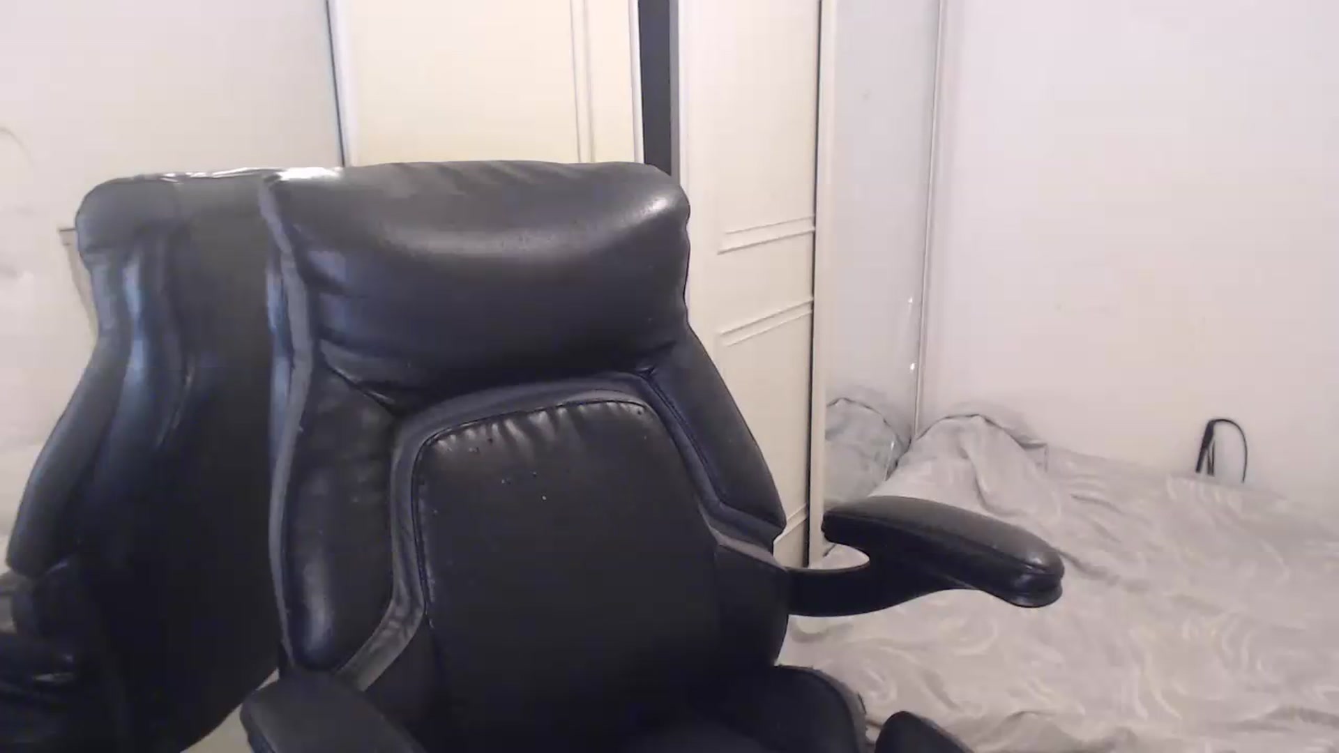 Gallery image thumbnail from Crystal_MFC's myfreecams stream on, 07/02/2026, 21:03 image 15 of 20