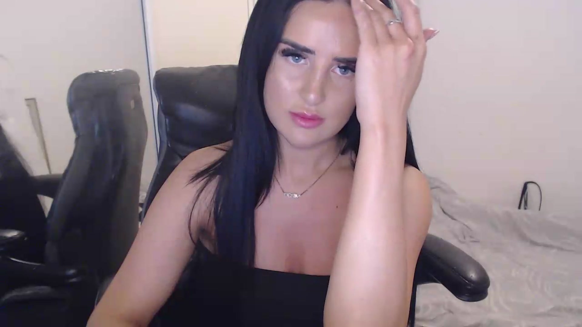 Gallery image thumbnail from Crystal_MFC's myfreecams stream on, 07/02/2026, 21:27 image 5 of 20