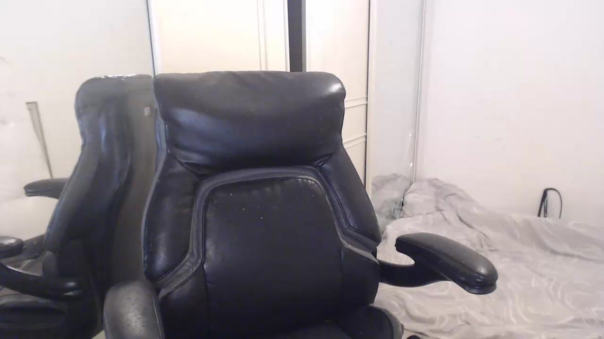 Gallery image thumbnail from Crystal_MFC's myfreecams stream on, 07/02/2026, 21:27 image 10 of 20