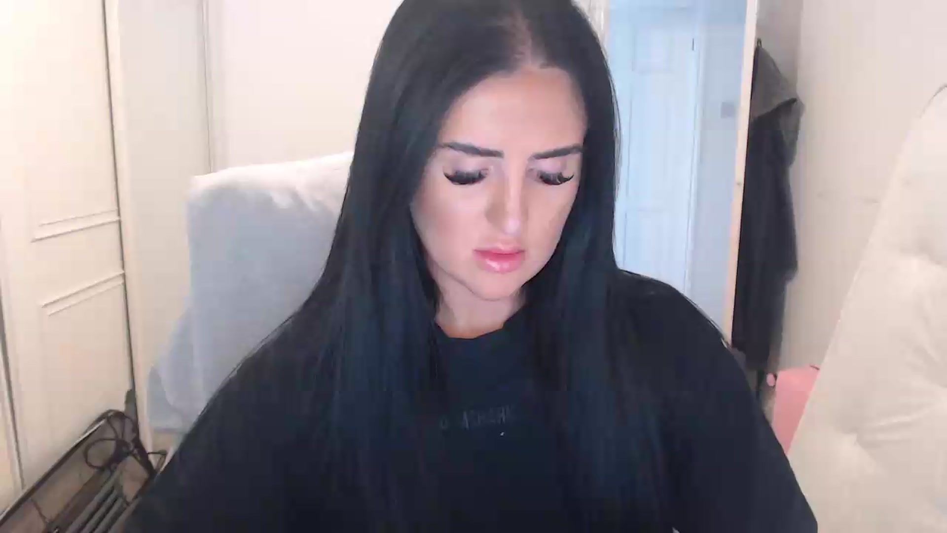 Gallery image thumbnail from Crystal_MFC's myfreecams stream on, 07/16/2026, 19:57 image 1 of 20