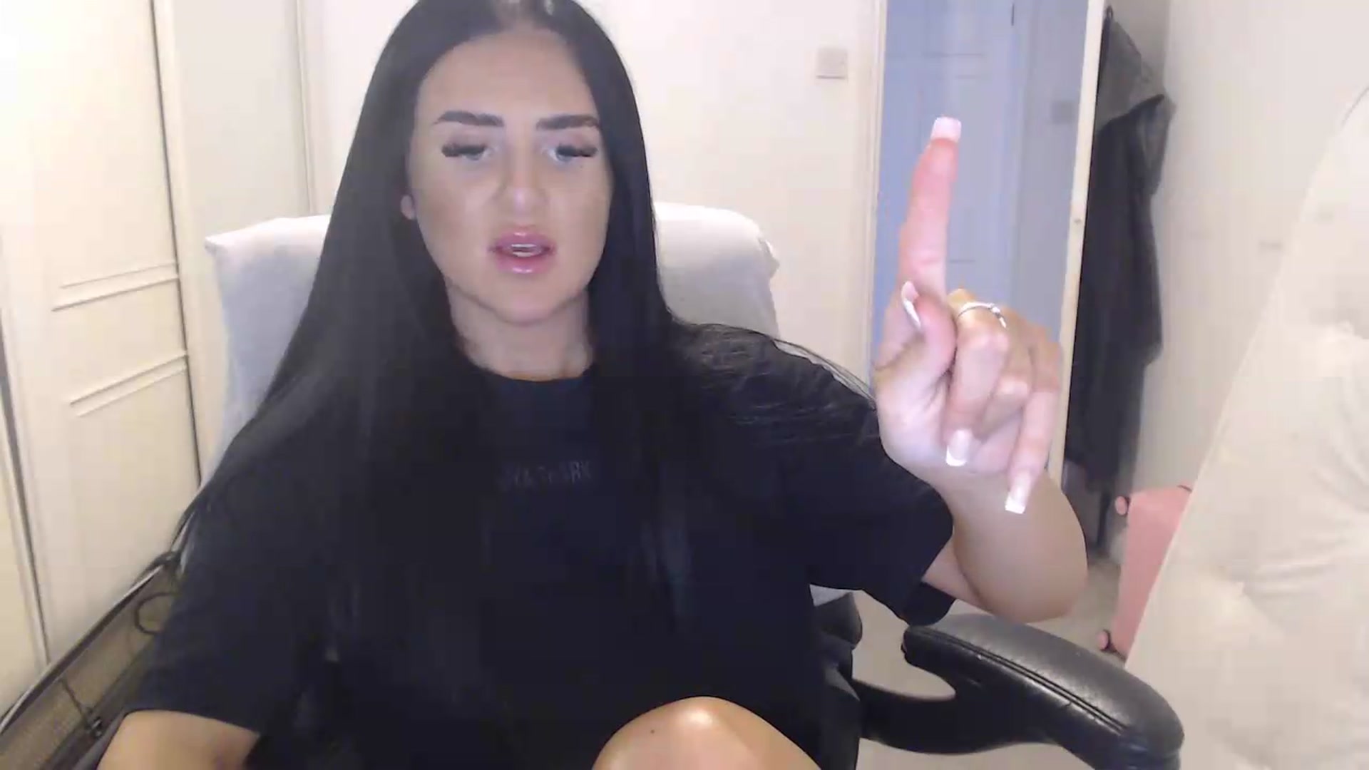 Gallery image thumbnail from Crystal_MFC's myfreecams stream on, 07/16/2026, 19:57 image 12 of 20