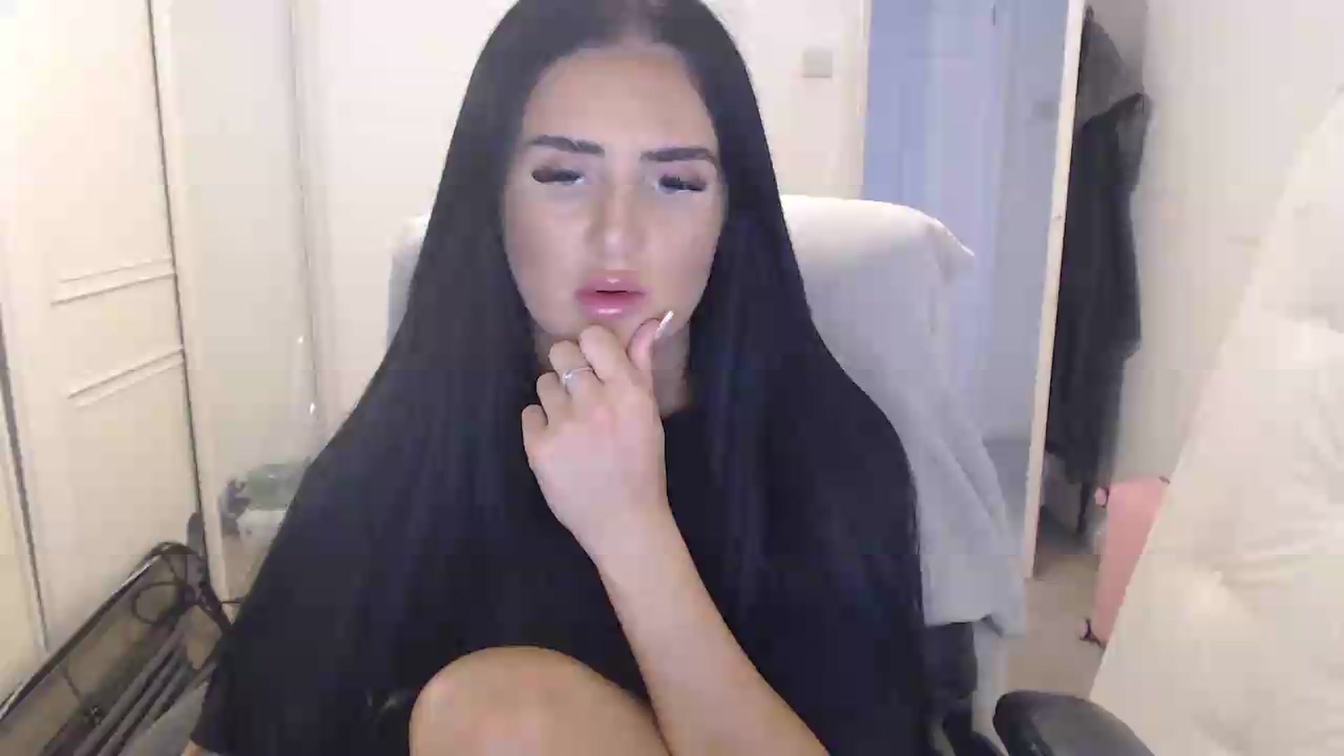 Gallery image thumbnail from Crystal_MFC's myfreecams stream on, 07/16/2026, 19:57 image 11 of 20