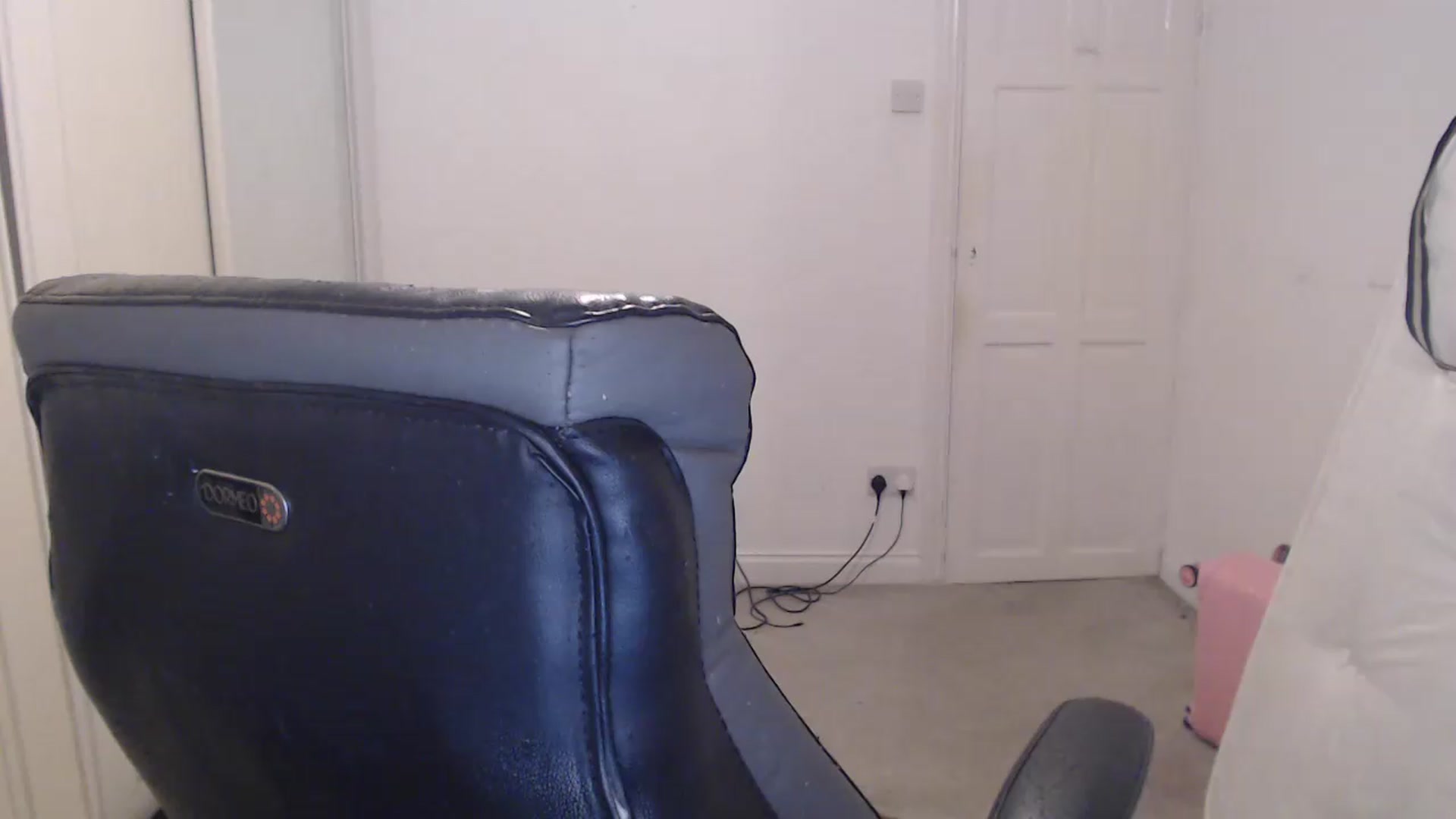 Gallery image thumbnail from Crystal_MFC's myfreecams stream on, 07/18/2026, 22:03 image 3 of 20