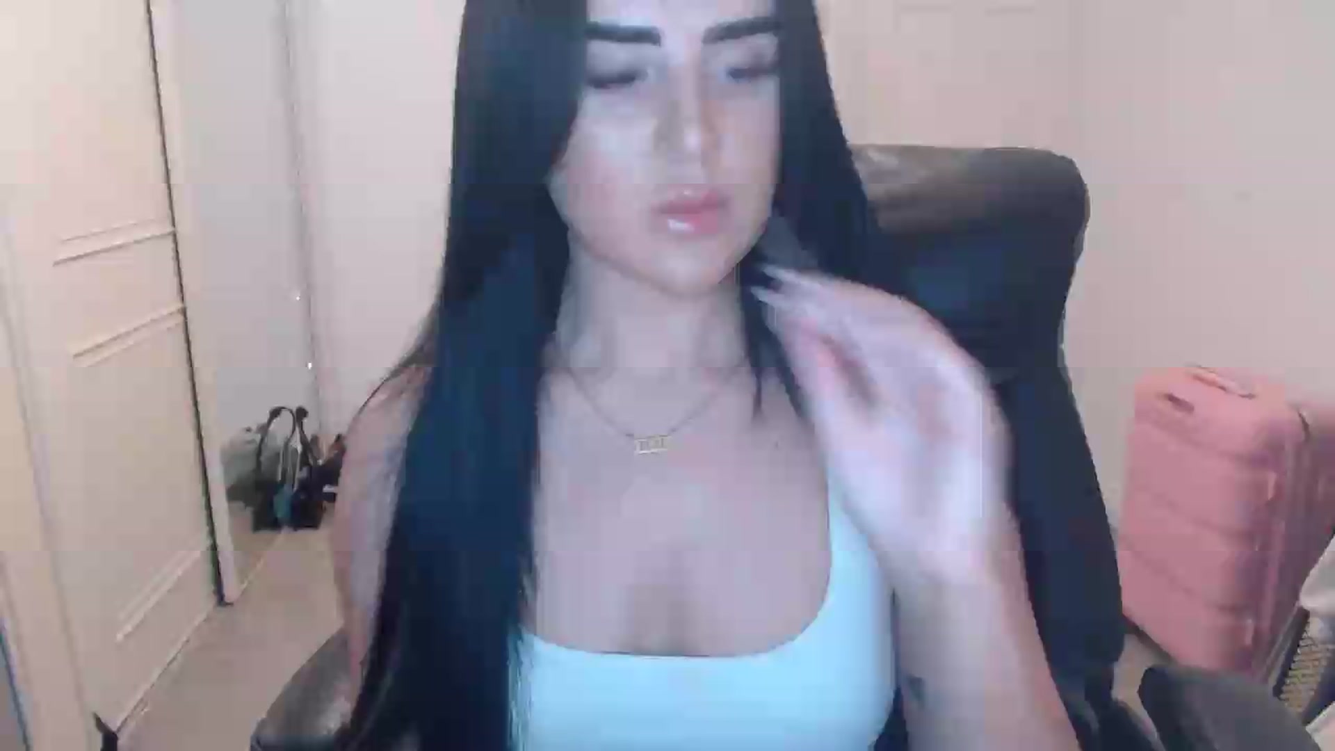 Gallery image thumbnail from Crystal_MFC's myfreecams stream on, 07/27/2026, 19:30 image 1 of 20