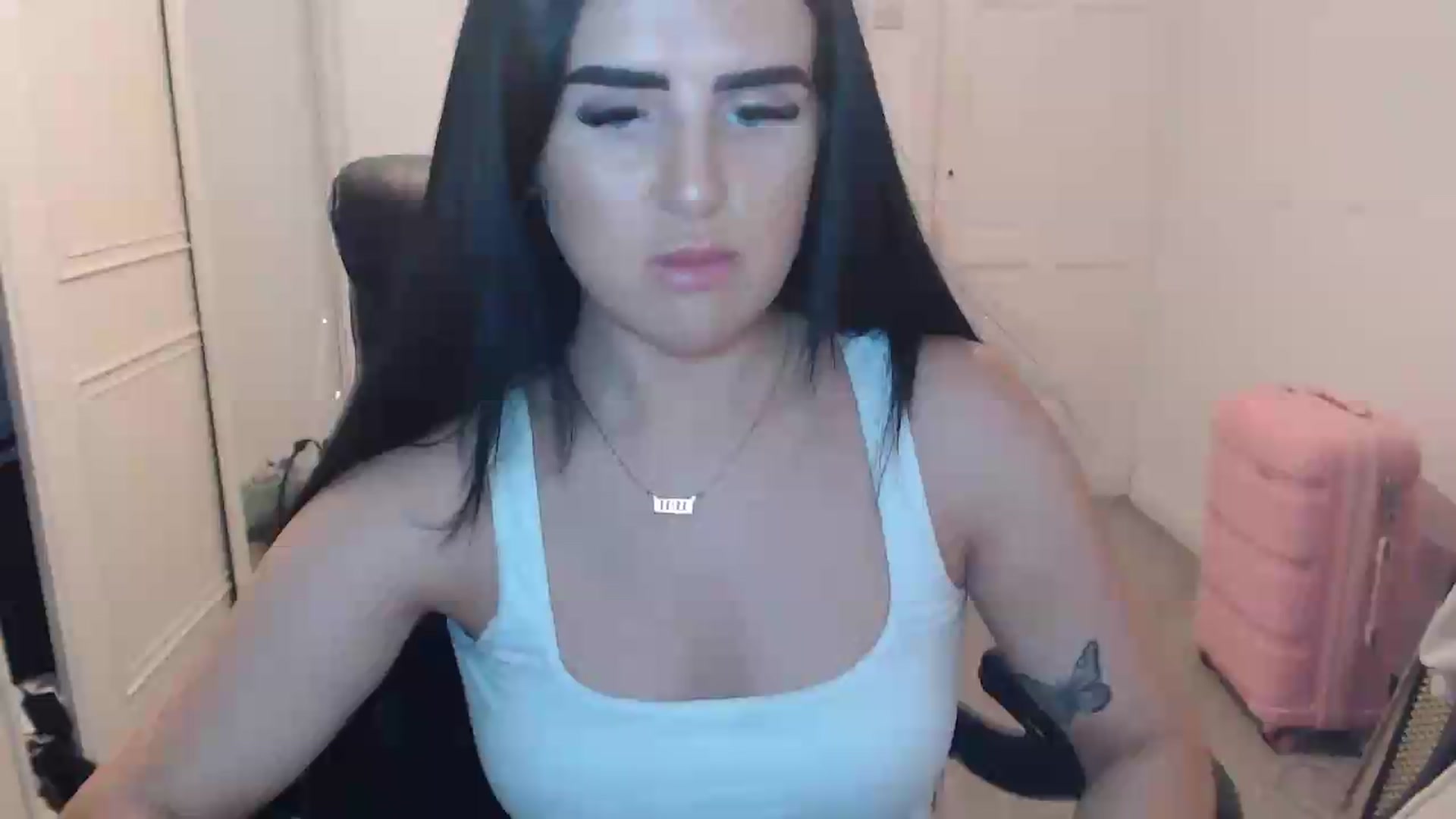 Gallery image thumbnail from Crystal_MFC's myfreecams stream on, 07/27/2026, 21:29 image 7 of 20