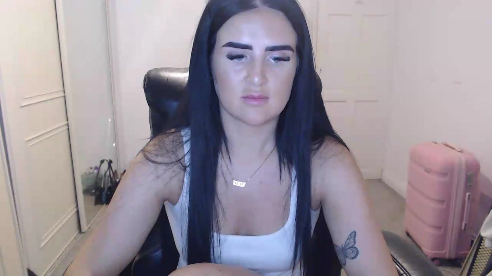 Gallery image thumbnail from Crystal_MFC's myfreecams stream on, 07/27/2026, 21:52 image 20 of 20