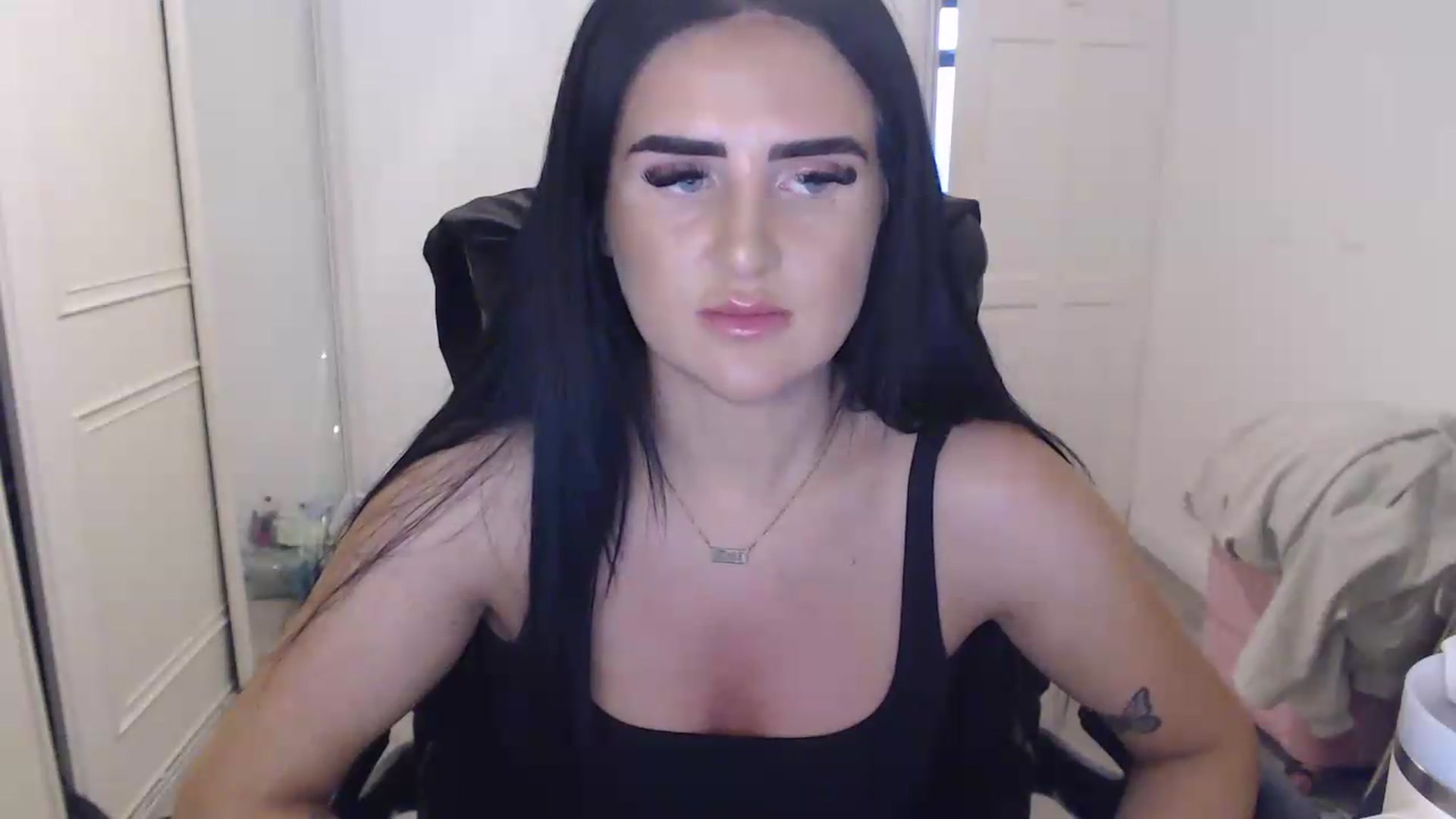 Gallery image thumbnail from Crystal_MFC's myfreecams stream on, 07/28/2026, 20:17 image 11 of 20