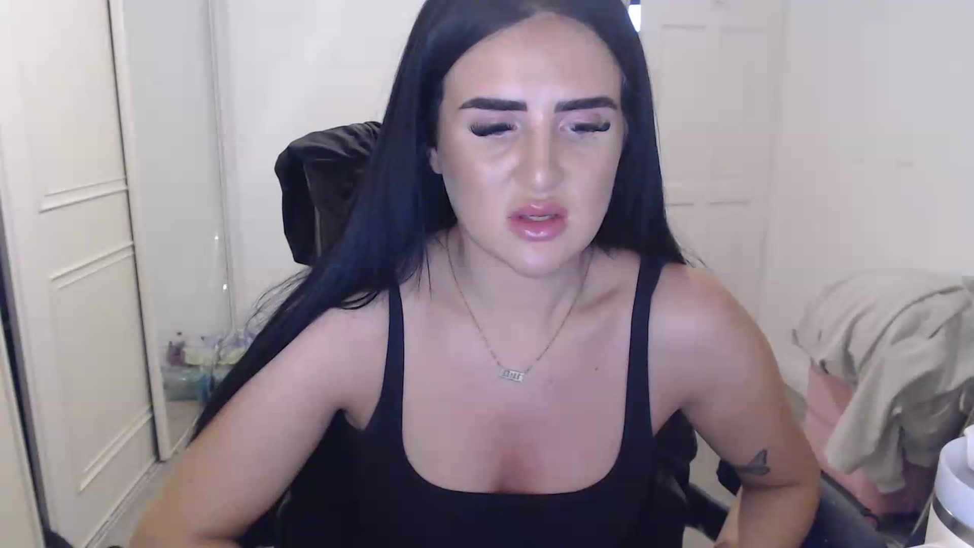 Gallery image thumbnail from Crystal_MFC's myfreecams stream on, 07/28/2026, 20:17 image 20 of 20