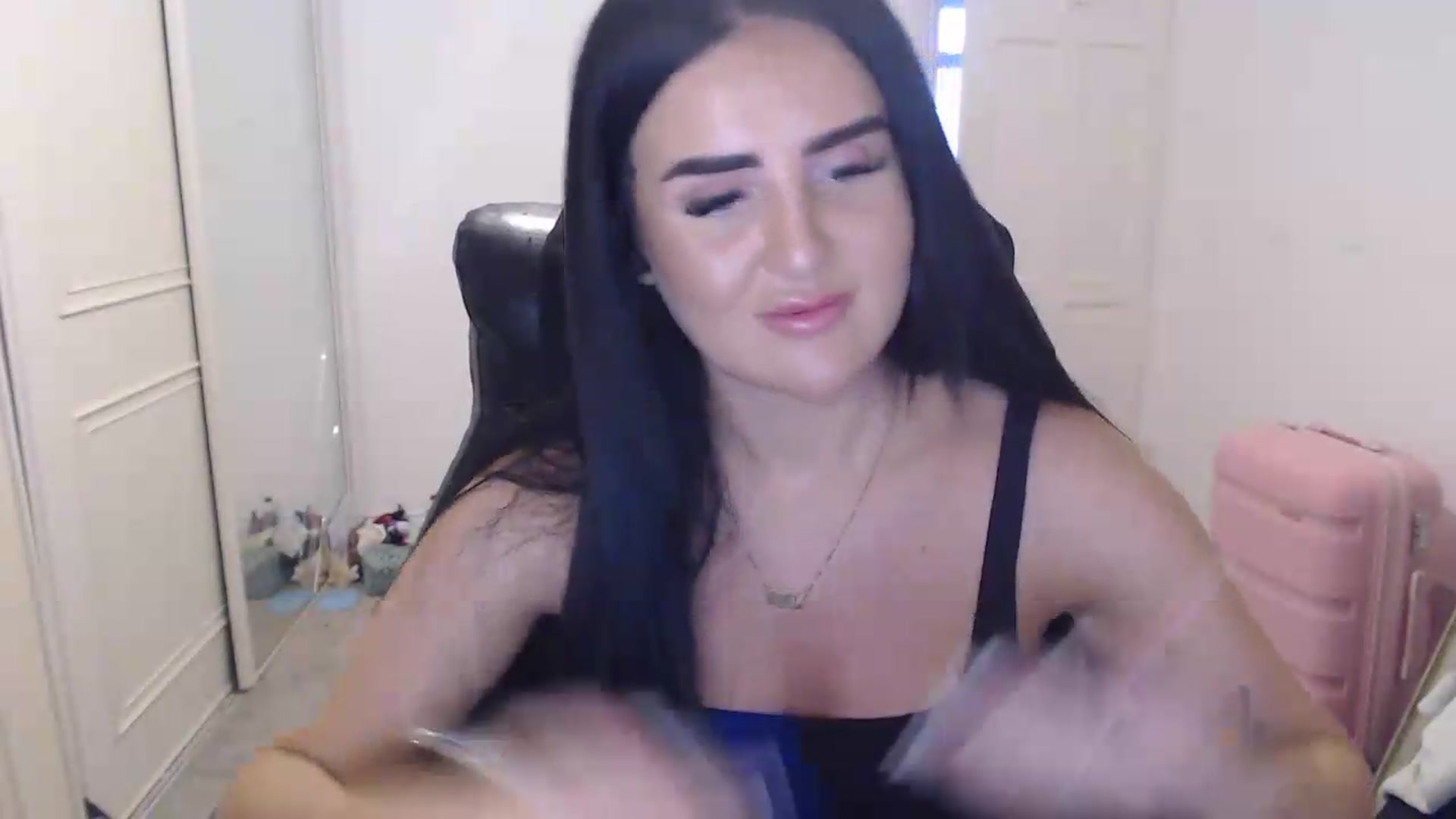 Gallery image thumbnail from Crystal_MFC's myfreecams stream on, 07/29/2026, 19:22 image 20 of 20
