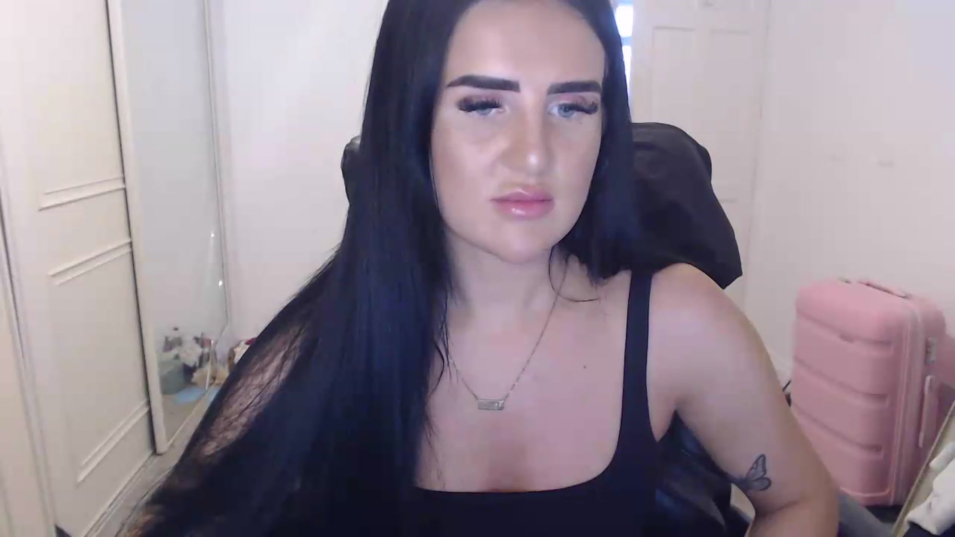 Gallery image thumbnail from Crystal_MFC's myfreecams stream on, 07/29/2026, 19:22 image 6 of 20