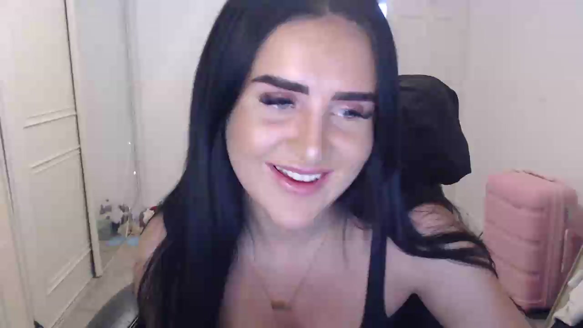 Gallery image thumbnail from Crystal_MFC's myfreecams stream on, 07/29/2026, 19:22 image 12 of 20