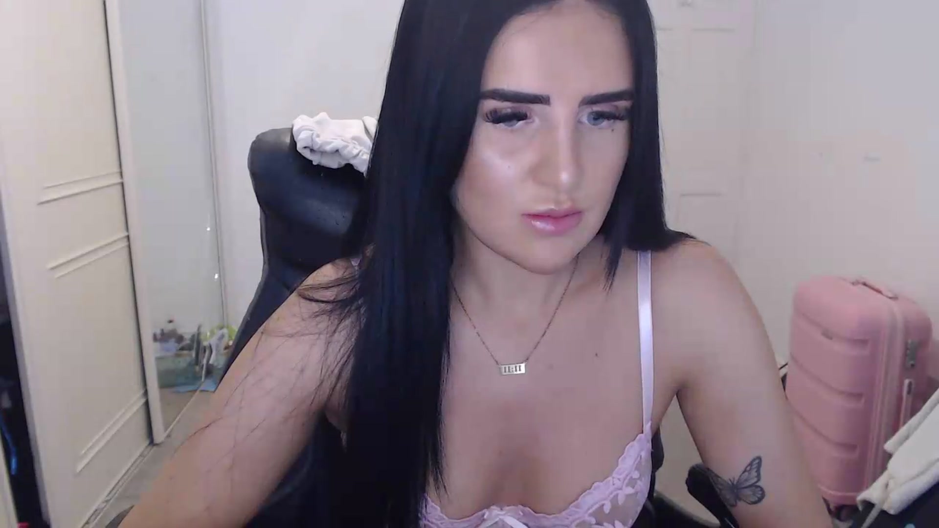 Gallery image thumbnail from Crystal_MFC's myfreecams stream on, 07/30/2026, 13:14 image 6 of 20