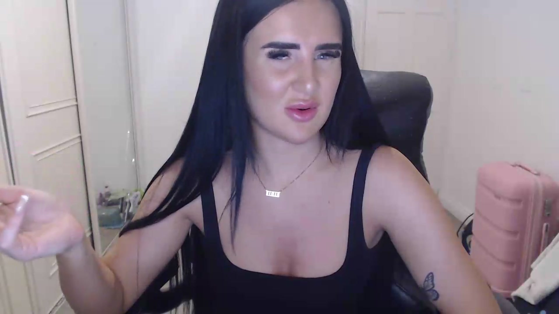 Gallery image thumbnail from Crystal_MFC's myfreecams stream on, 07/30/2026, 21:30 image 8 of 20