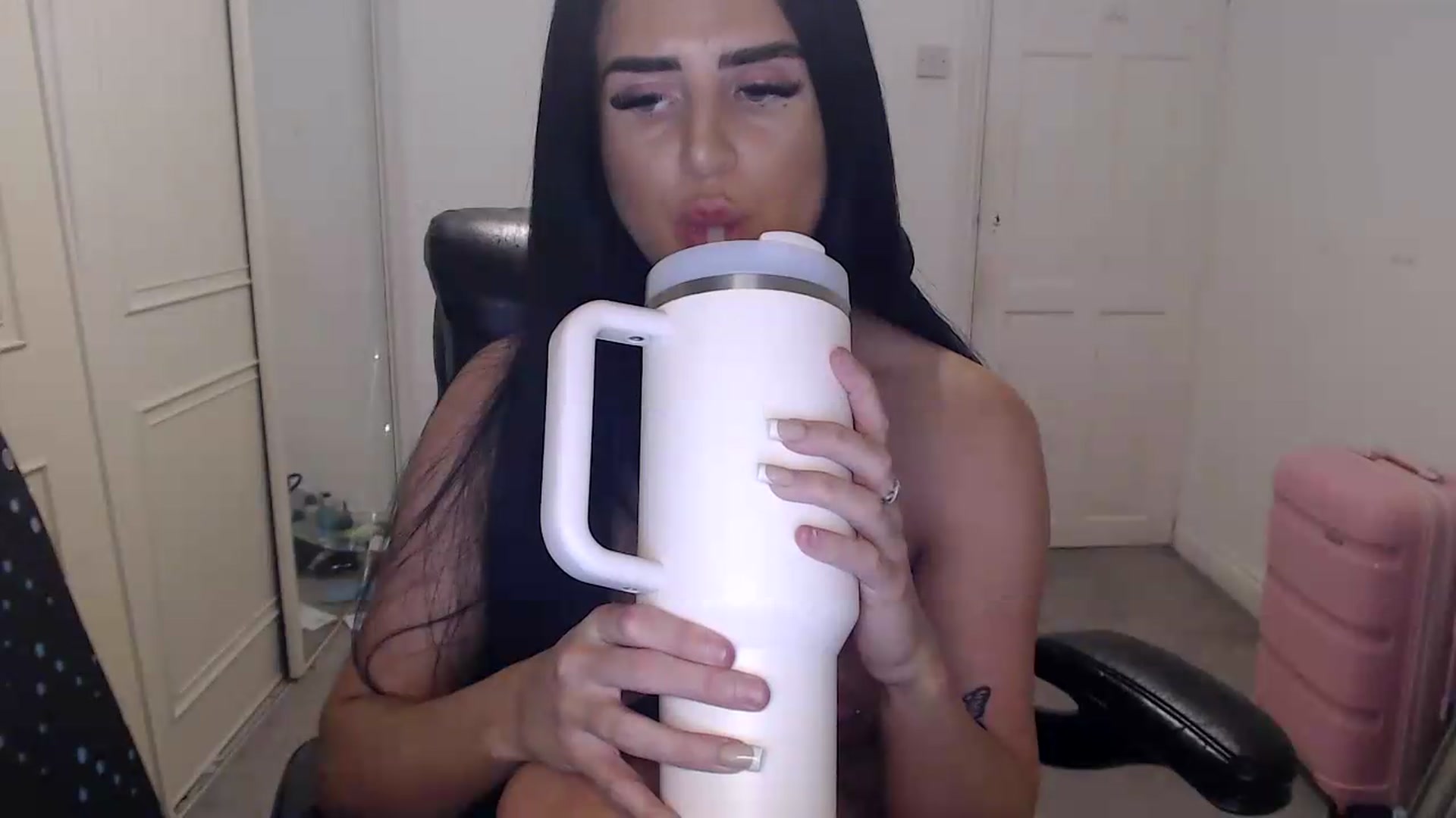 Gallery image thumbnail from Crystal_MFC's myfreecams stream on, 08/04/2026, 21:29 image 19 of 20
