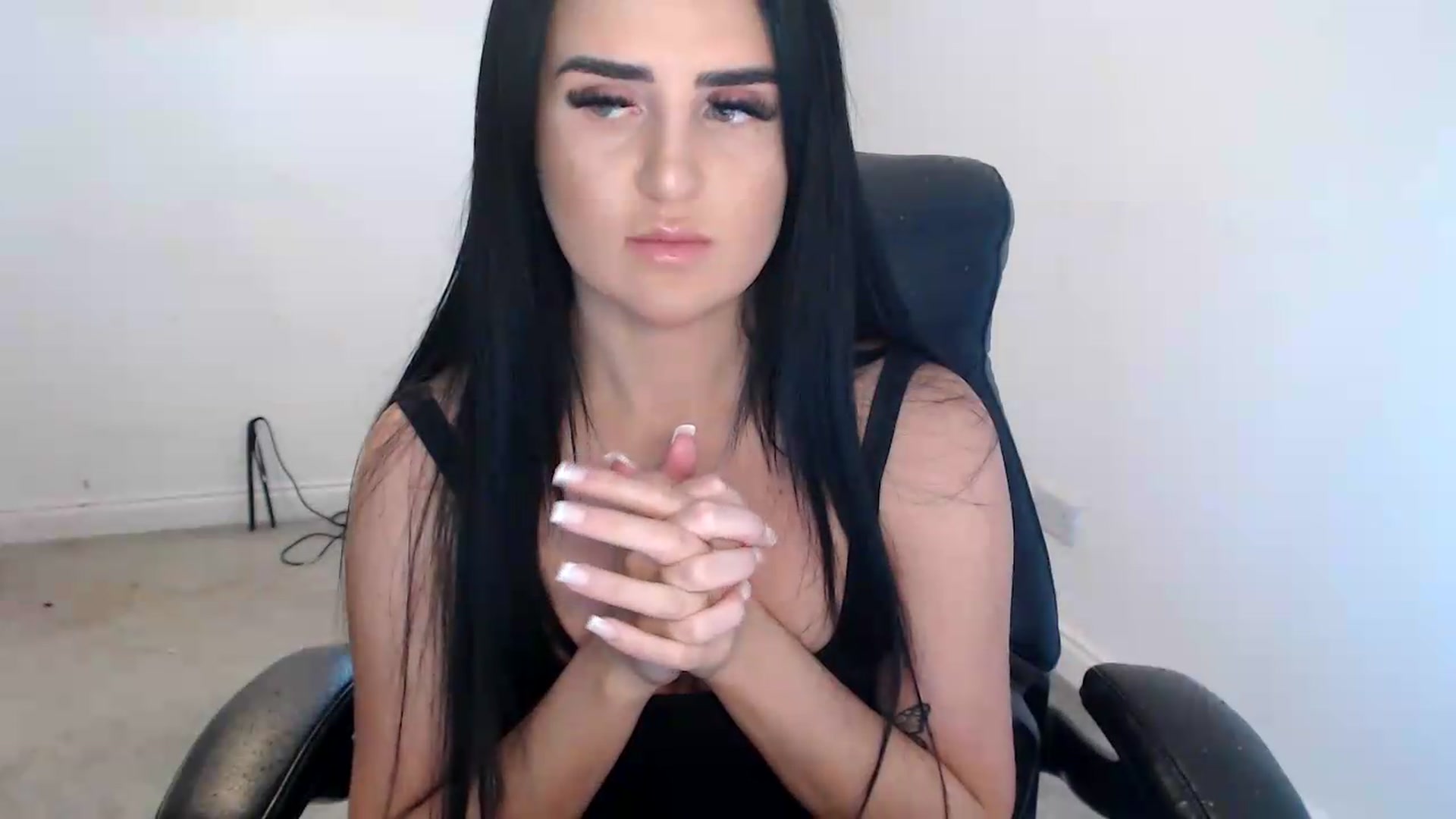 Gallery image thumbnail from Crystal_MFC's myfreecams stream on, 08/23/2026, 14:08 image 8 of 20