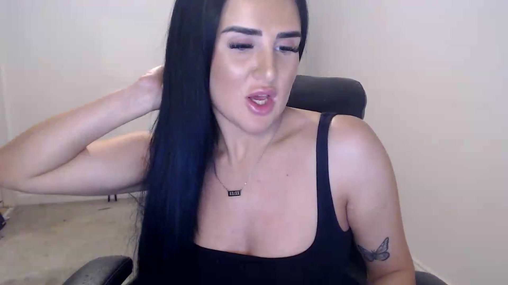 Gallery image thumbnail from Crystal_MFC's myfreecams stream on, 08/24/2026, 20:55 image 15 of 20