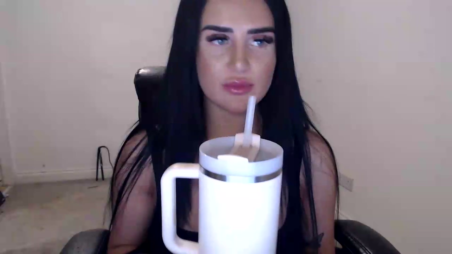 Gallery image thumbnail from Crystal_MFC's myfreecams stream on, 08/24/2026, 20:55 image 2 of 20