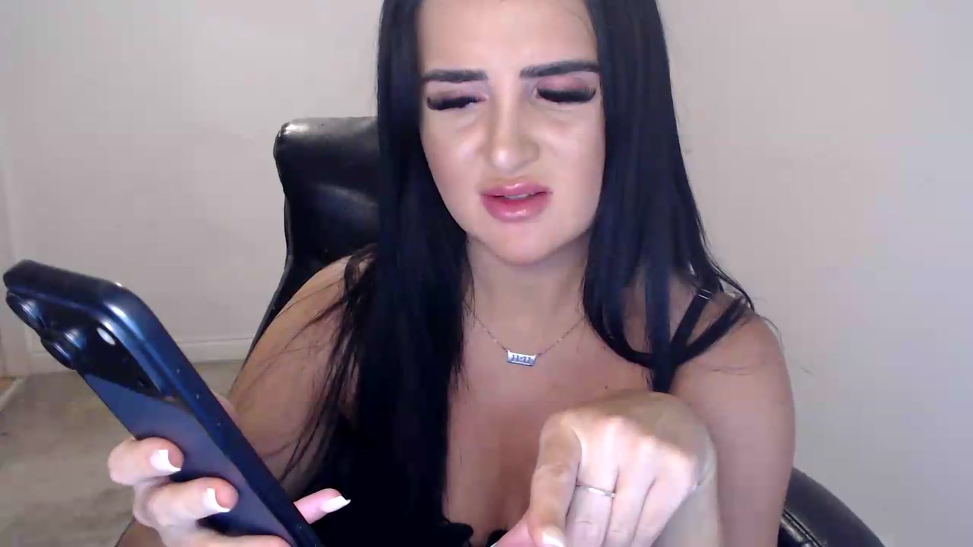 Gallery image thumbnail from Crystal_MFC's myfreecams stream on, 08/25/2026, 19:06 image 4 of 20