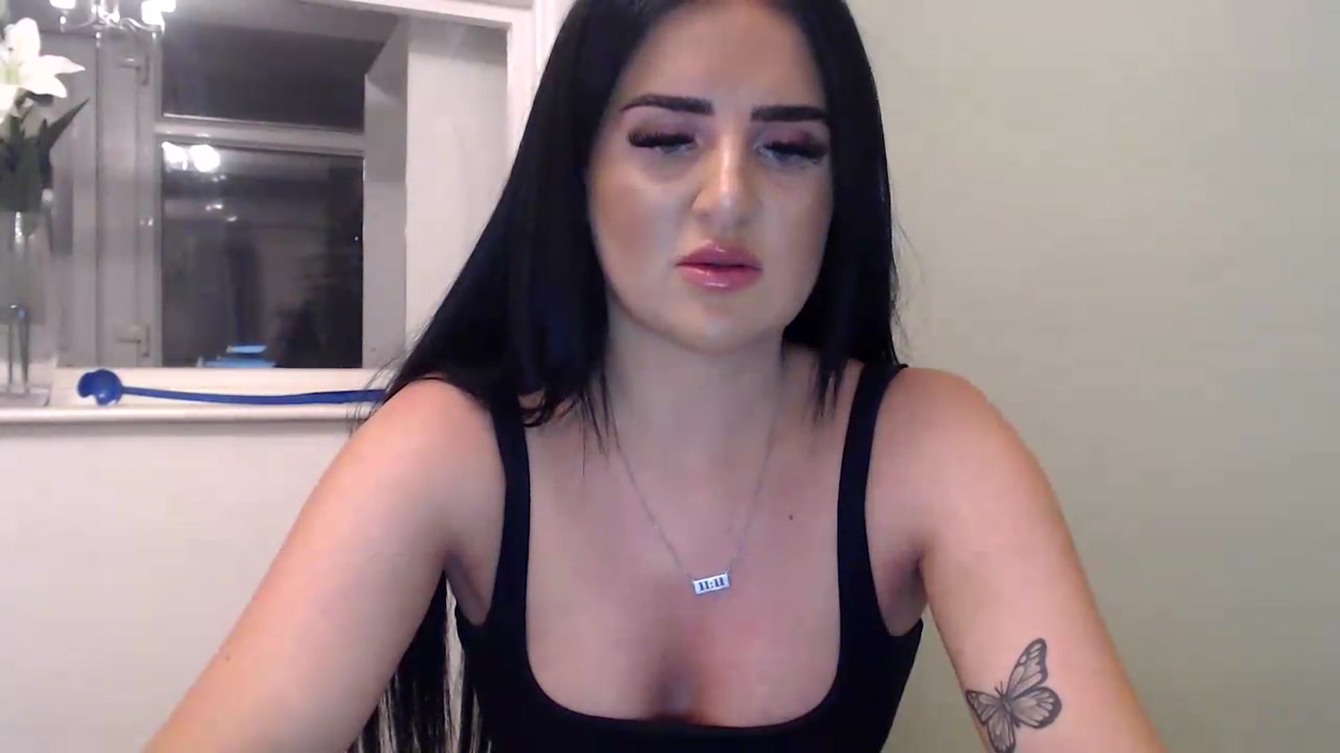 Gallery image thumbnail from Crystal_MFC's myfreecams stream on, 09/01/2026, 22:07 image 15 of 20