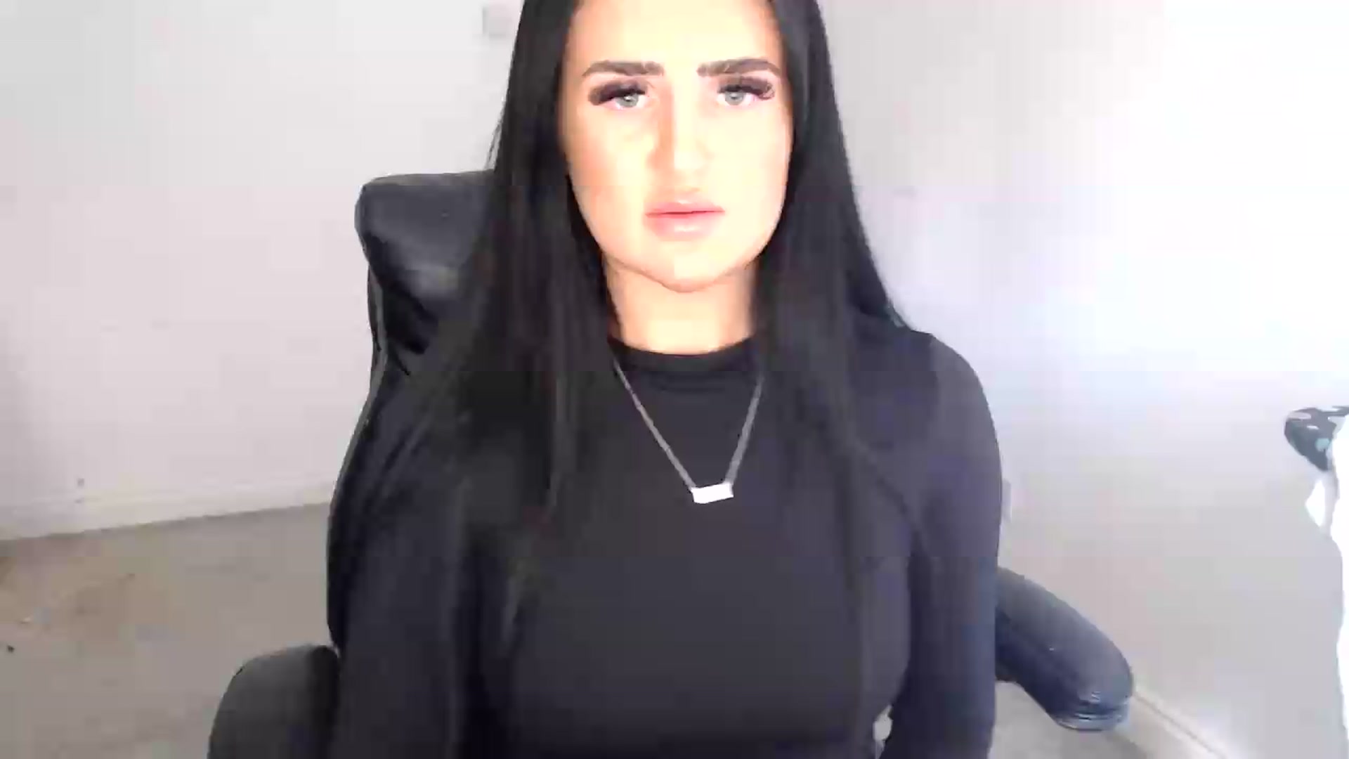 Gallery image thumbnail from Crystal_MFC's myfreecams stream on, 09/08/2026, 13:19 image 5 of 20