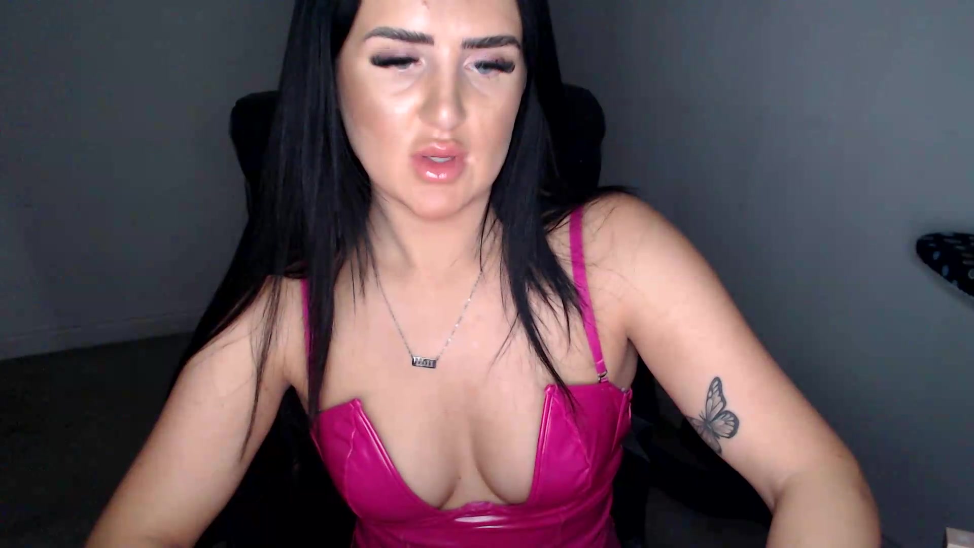 Gallery image thumbnail from Crystal_MFC's myfreecams stream on, 09/10/2026, 21:08 image 14 of 20