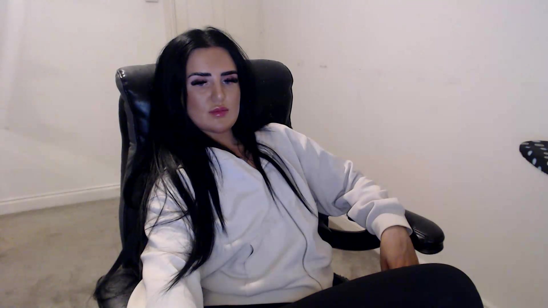 Gallery image thumbnail from Crystal_MFC's myfreecams stream on, 09/11/2026, 22:24 image 19 of 20