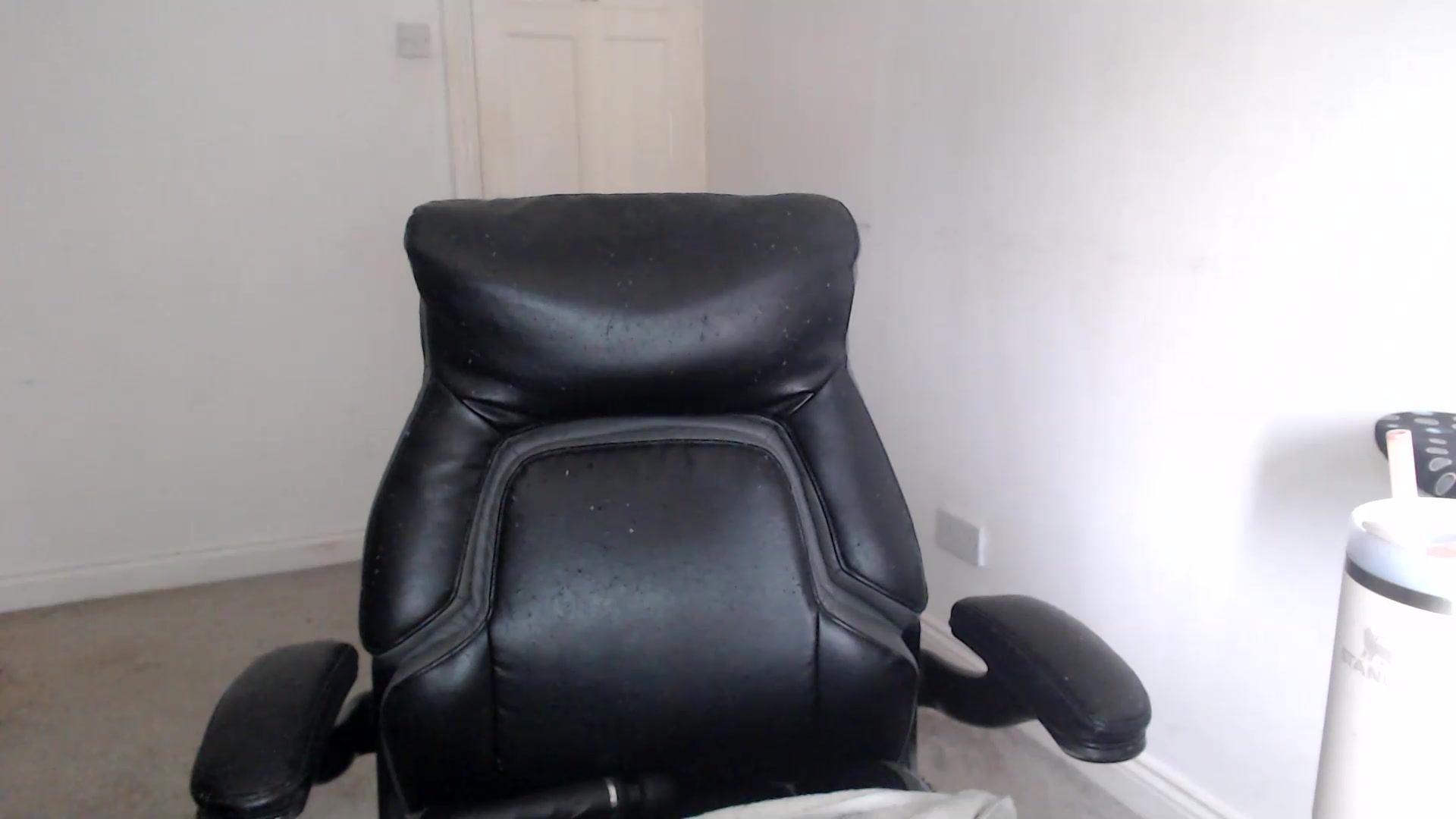 Gallery image thumbnail from Crystal_MFC's myfreecams stream on, 09/12/2026, 13:49 image 18 of 20