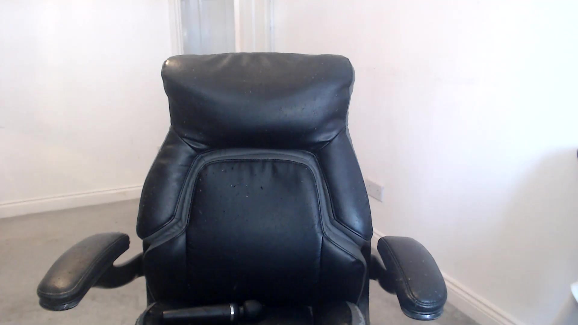 Gallery image thumbnail from Crystal_MFC's myfreecams stream on, 09/17/2026, 12:42 image 18 of 20